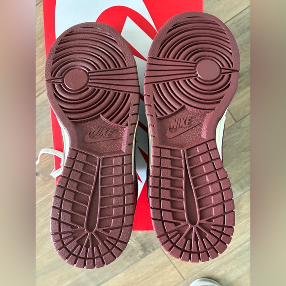 NIKE DUNK LOW PRM WOMEN SIZE8 - Picture 7 of 12